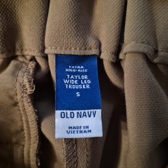 Old Navy Ladies Tan Slacks - Picture 9 of 10